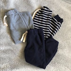 3 Pairs of Old Navy Joggers 4T